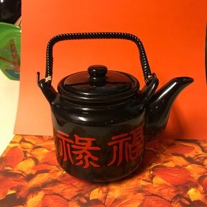 4/$10!!Vintage black teapot